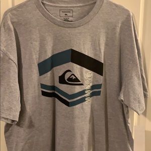 Men’s Quicksilver t-shirt